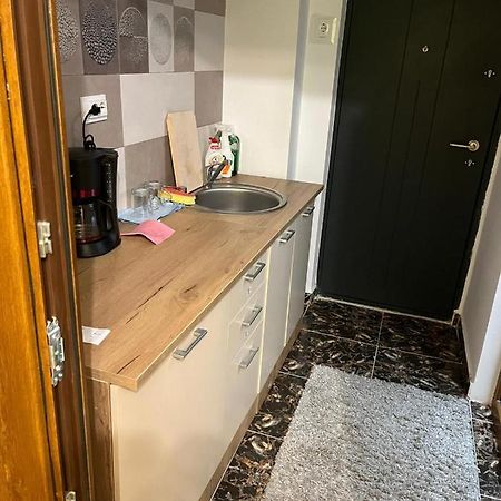 Apartamento Mehtup S.R.L. Piteşti Exterior foto
